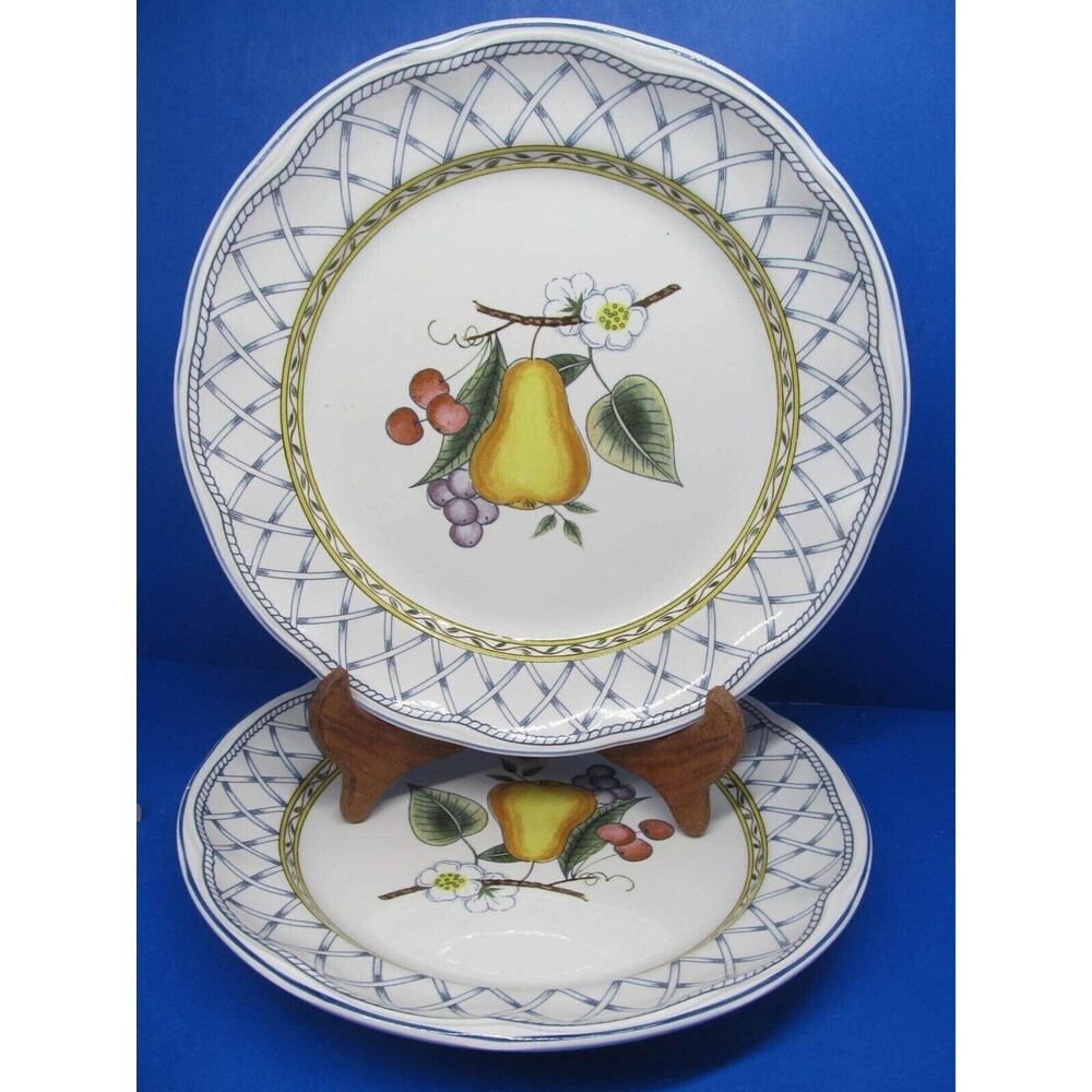 Mikasa Studio Nova Fruit Bowl Dinner Plates SH513 Bundle Of 2
